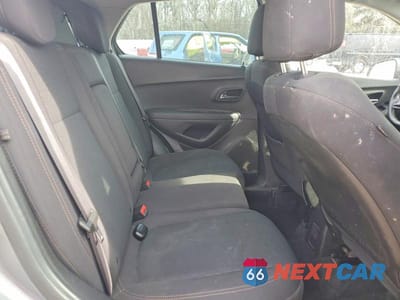 Zdjęcie 10 z 11 samochodu: 2020 CHEVROLET TRAX LS VIN:3GNCJKSB2LL341497 - miniatura
