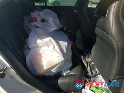 Zdjęcie 10 z 11 samochodu: 2019 MERCEDES-BENZ CLA 250 VIN:WDDSJ4EB1KN752115 - miniatura