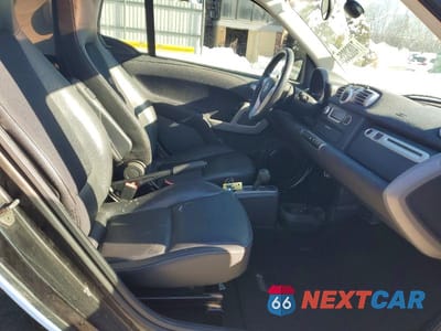 Zdjęcie 10 z 12 samochodu: 2013 SMART FORTWO PURE VIN:WMEEJ3BA9DK615233 - miniatura