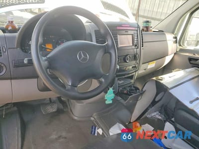Zdjęcie 8 z 13 samochodu: 2016 MERCEDES-BENZ SPRINTER VAN VIN:WD3PE8DD1GP284696 - miniatura
