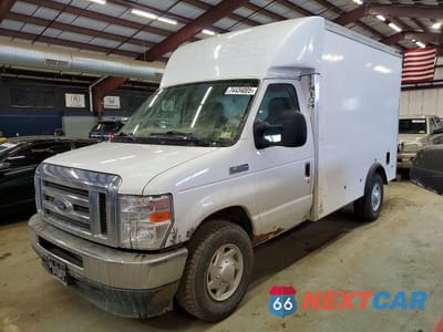2021 FORD ECONOLINE E350 SUPER DUTY CUTAWAY VAN 1FDWE3FK2MDC41834 - główne zdjęcie licytacji z USA - miniatura