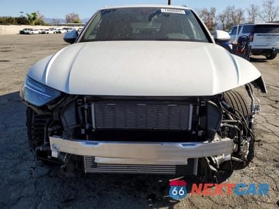 Piąte zdjęcie samochodu w środku: 2025 AUDI Q5 E PREMIUM 55 VIN:WA1G2AFY9S2065779 - miniatura