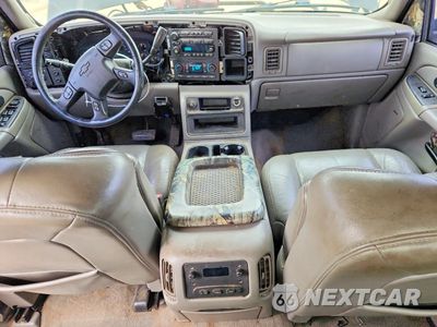 Zdjęcie 8 z 12 samochodu: 2004 CHEVROLET SILVERADO K2500 VIN:1GCGK23U74F166960 - miniatura