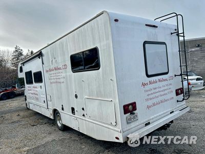 Trzecie zdjęcie samochodu z tyłu: 2019 FORD ECONOLINE E450 SUPER DUTY CUTAWAY VAN VIN:1FDXE4FS4KDC21107 - miniatura