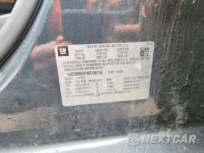 Zdjęcie 12 z 12 samochodu: 2017 CHEVROLET SILVERADO K1500 LT VIN:1GCVKREH1HZ196136 - miniatura