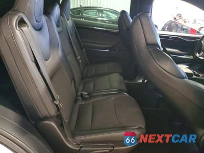 Zdjęcie 11 z 13 samochodu: 2018 TESLA MODEL X VIN:5YJXCAE29JF117455 - miniatura