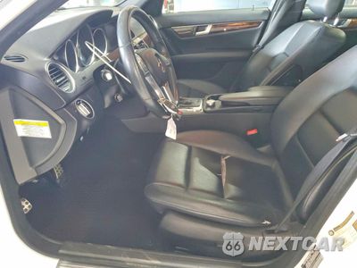 Zdjęcie 7 z 14 samochodu: 2013 MERCEDES-BENZ C 300 4MATIC VIN:WDDGF8AB8DR255269 - miniatura