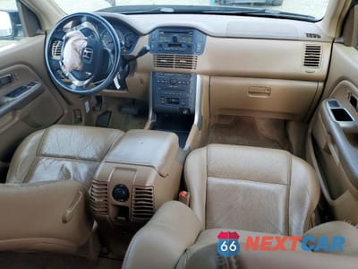 Zdjęcie 8 z 13 samochodu: 2005 HONDA PILOT EXL VIN:2HKYF18555H572733 - miniatura