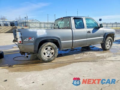 Trzecie zdjęcie samochodu z tyłu: 2002 CHEVROLET SILVERADO K1500 VIN:2GCEK19VX21210696 - miniatura