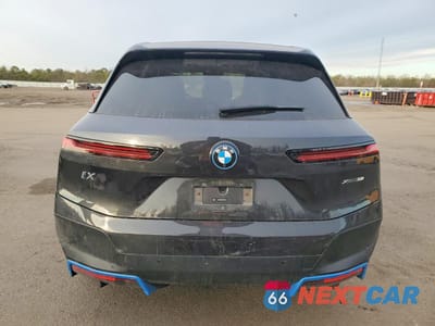 Zdjęcie 6 z 14 samochodu: 2024 BMW IX XDRIVE50 VIN:WB523CF01RCP51978 - miniatura