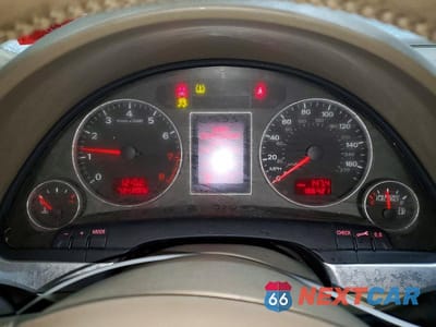 Zdjęcie 9 z 12 samochodu: 2008 AUDI A4 2.0T QUATTRO VIN:WAUDF78E08A055995 - miniatura