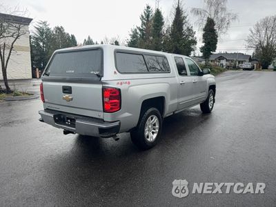 Czwarte zdjęcie samochodu z boku: 2016 CHEVROLET SILVERADO K1500 LT VIN:1GCVKREC8GZ229426 - miniatura