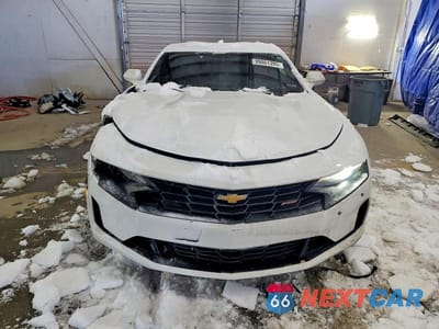 Piąte zdjęcie samochodu w środku: 2019 CHEVROLET CAMARO LS VIN:1G1FB1RX6K0114882 - miniatura