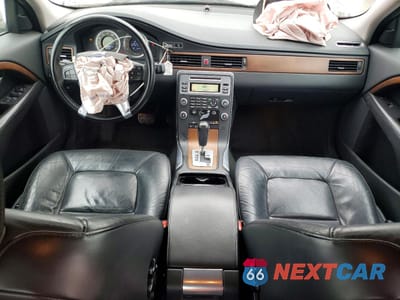 Zdjęcie 8 z 12 samochodu: 2010 VOLVO S80 T6 VIN:YV1992AH5A1124347 - miniatura