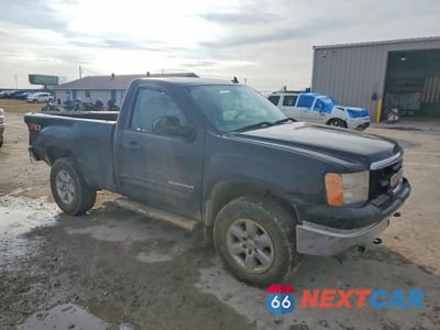 Czwarte zdjęcie samochodu z boku: 2011 GMC SIERRA K1500 SLE VIN:1GTN2VE03BZ428004 - miniatura
