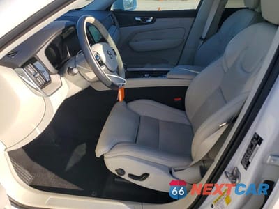 Zdjęcie 7 z 13 samochodu: 2021 VOLVO XC60 T5 INSCRIPTION VIN:YV4102DL7M1886528 - miniatura