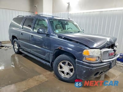 Czwarte zdjęcie samochodu z boku: 2004 GMC YUKON XL DENALI VIN:1GKFK66U84J189101 - miniatura