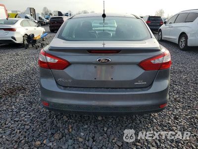 Zdjęcie 6 z 12 samochodu: 2014 FORD FOCUS SE VIN:1FADP3F26EL439139 - miniatura