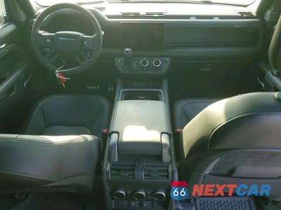 Zdjęcie 8 z 12 samochodu: 2024 LAND ROVER DEFENDER 110 VIN:SALEBEEE2R2316267 - miniatura