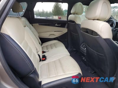 Zdjęcie 11 z 13 samochodu: 2016 KIA SORENTO SX VIN:5XYPKDA57GG170404 - miniatura