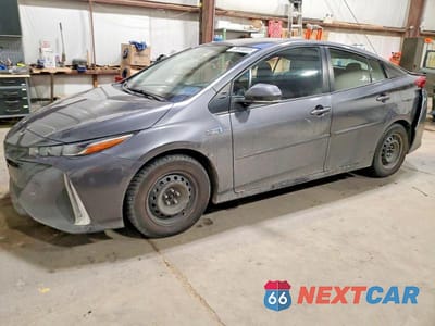 2021 TOYOTA PRIUS PRIME LE JTDKAMFP2M3186811 - główne zdjęcie licytacji z USA - miniatura