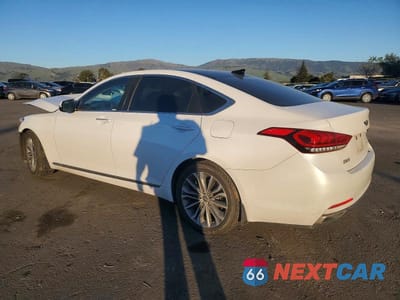 Drugie zdjęcie samochodu z przodu: 2015 HYUNDAI GENESIS 3.8L VIN:KMHGN4JE0FU084447 - miniatura