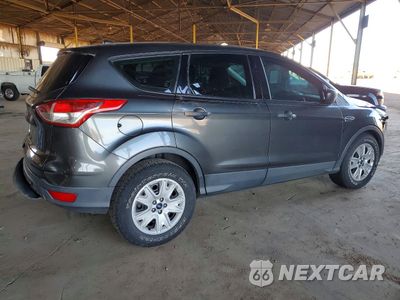 Trzecie zdjęcie samochodu z tyłu: 2016 FORD ESCAPE S VIN:1FMCU0F77GUC28193 - miniatura
