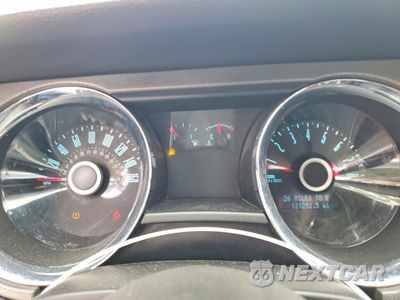 Zdjęcie 9 z 13 samochodu: 2014 FORD MUSTANG VIN:1ZVBP8AM8E5269584 - miniatura