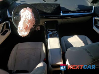 Zdjęcie 8 z 12 samochodu: 2024 BMW X1 XDRIVE28I VIN:WBX73EF08R5Y56384 - miniatura