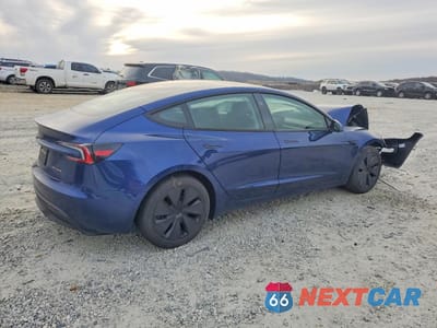 Trzecie zdjęcie samochodu z tyłu: 2025 TESLA MODEL 3 VIN:5YJ3E1EB4SF940157 - miniatura
