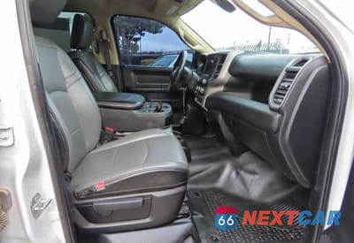 Piąte zdjęcie samochodu w środku: 2020 RAM 2500 TRADESMAN VIN:3C7WR4HJ3LG201933 - miniatura