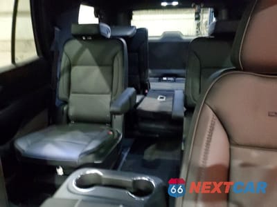 Zdjęcie 10 z 13 samochodu: 2025 GMC YUKON DENALI VIN:1GKS2DRLXSR367966 - miniatura