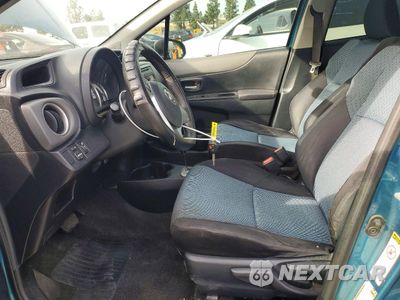 Zdjęcie 7 z 12 samochodu: 2012 TOYOTA YARIS VIN:JTDKTUD33CD538460 - miniatura