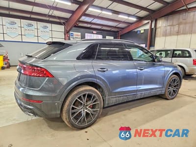 Trzecie zdjęcie samochodu z tyłu: 2021 AUDI Q8 PRESTIGE S-LINE VIN:WA1FVAF16MD016939 - miniatura
