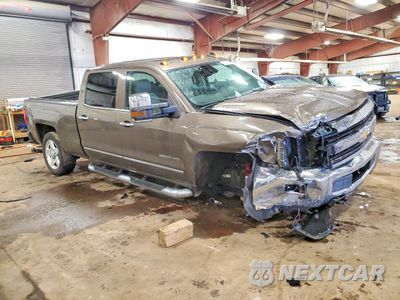Czwarte zdjęcie samochodu z boku: 2015 CHEVROLET SILVERADO K2500 HEAVY DUTY LTZ VIN:1GC1KWE82FF656075 - miniatura