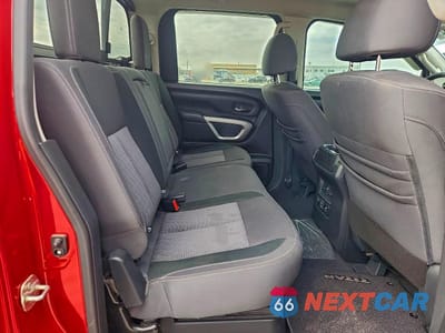 Zdjęcie 10 z 12 samochodu: 2021 NISSAN TITAN SV VIN:1N6AA1EF5MN505347 - miniatura