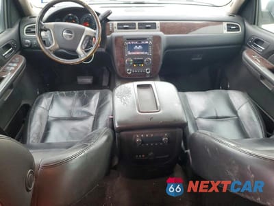Zdjęcie 8 z 13 samochodu: 2008 GMC YUKON XL DENALI VIN:1GKFK66878J138696 - miniatura