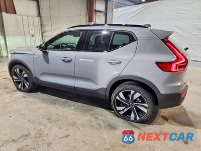 Drugie zdjęcie samochodu z przodu: 2025 VOLVO XC40 PLUS VIN:YV4L12UC7S2506634 - miniatura
