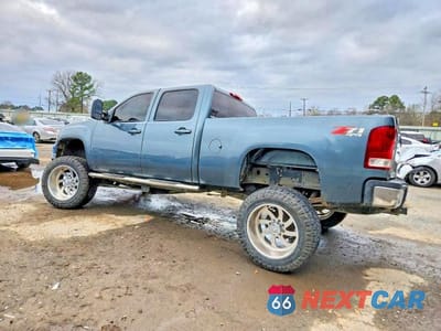 Drugie zdjęcie samochodu z przodu: 2008 GMC SIERRA K25 VIN:1GTHK23688F131324 - miniatura