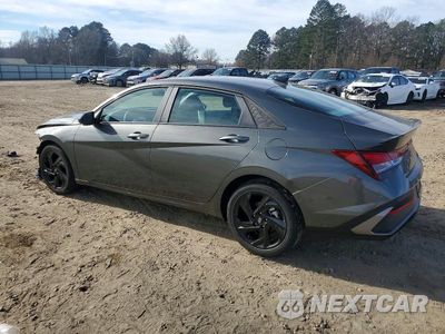 Drugie zdjęcie samochodu z przodu: 2026 HYUNDAI ELANTRA SEL SPORT VIN:KMHLM4DG5TU121423 - miniatura