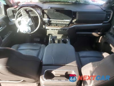 Zdjęcie 8 z 12 samochodu: 2024 GMC SIERRA K1500 ELEVATION VIN:1GTUUCE82RZ246756 - miniatura
