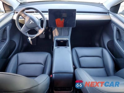 Zdjęcie 8 z 11 samochodu: 2023 TESLA MODEL Y VIN:7SAYGDEE6PA057888 - miniatura