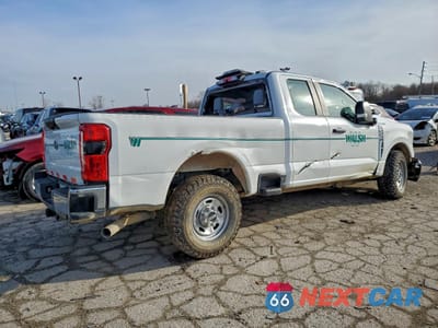 Trzecie zdjęcie samochodu z tyłu: 2024 FORD F250 SUPER DUTY VIN:1FT7X2AA2REC20379 - miniatura