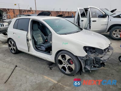 Czwarte zdjęcie samochodu z boku: 2012 VOLKSWAGEN GTI VIN:WVWHD7AJ9CW102678 - miniatura