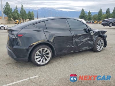 Trzecie zdjęcie samochodu z tyłu: 2026 TESLA MODEL Y VIN:7SAYGDED6TF388927 - miniatura