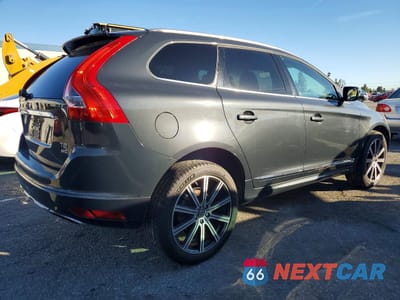 Trzecie zdjęcie samochodu z tyłu: 2015 VOLVO XC60 T5 PREMIER VIN:YV4612RK0F2631607 - miniatura