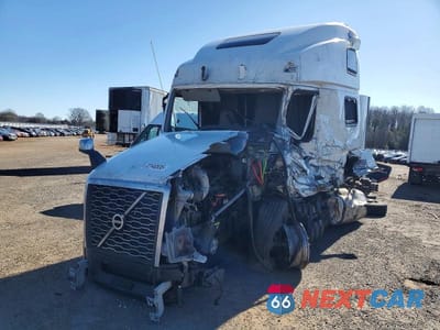 Drugie zdjęcie samochodu z przodu: 2023 VOLVO VNL SEMI TRUCK VIN:4V4NC9EH8PN333080 - miniatura