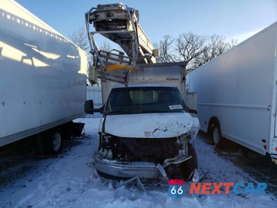 Piąte zdjęcie samochodu w środku: 2017 CHEVROLET EXPRESS UTILITY / SERVICE VAN VIN:1HA6GUCG8HN002479 - miniatura