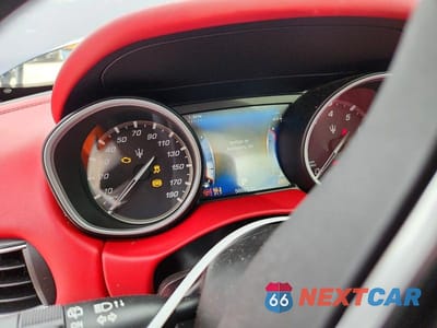 Zdjęcie 9 z 12 samochodu: 2017 MASERATI LEVANTE S SPORT VIN:ZN661YUS5HX234962 - miniatura