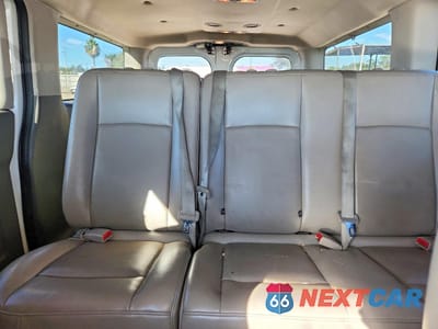 Zdjęcie 10 z 13 samochodu: 2017 NISSAN NV 3500 S VIN:5BZAF0AA8HN851357 - miniatura
